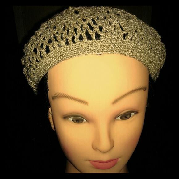 Woman's Beret - Picture 1 of 1