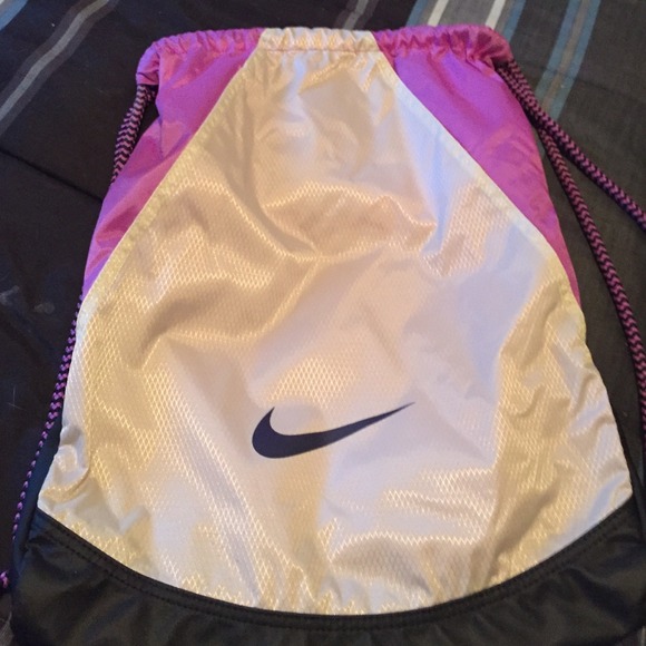 Nike light "backpack" gym bag