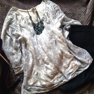Loose fitting blouse