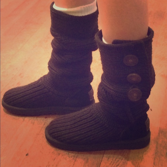 Black knit Ugg boots