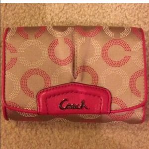Coach wallet for @moscato1987
