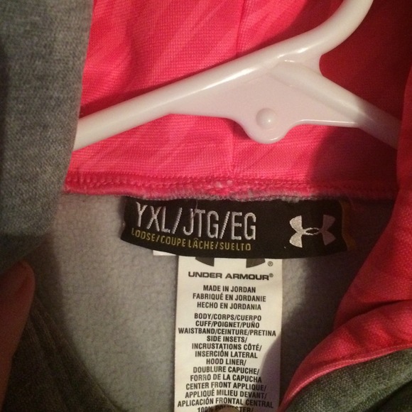 Under Armoir hoodie - Picture 2 of 4