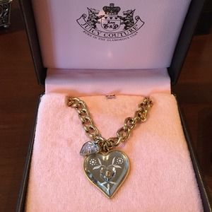 Brand new juicy necklace