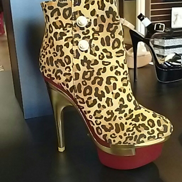 Leopard Platform Bootie - Picture 2 of 2