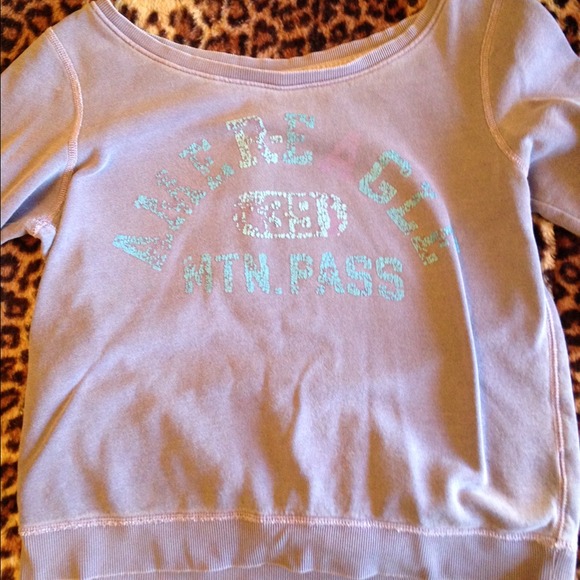 American eagle sweat shirt