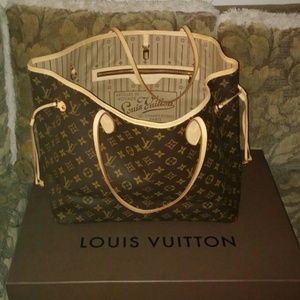 Louis Vuitton shoulder bag