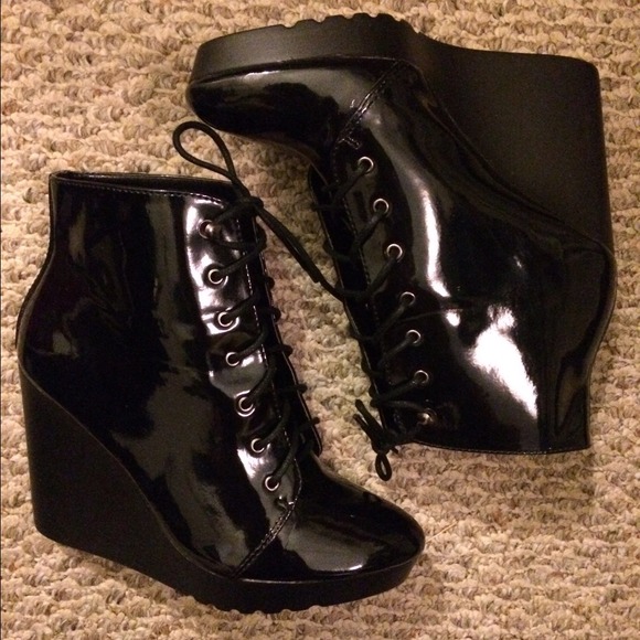 Lace up patent leather wedges