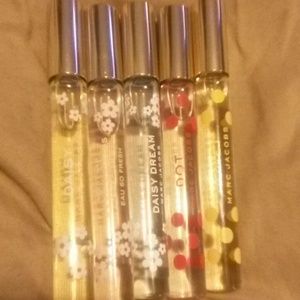 M?rc jacobs  daisy collection/honey n dot