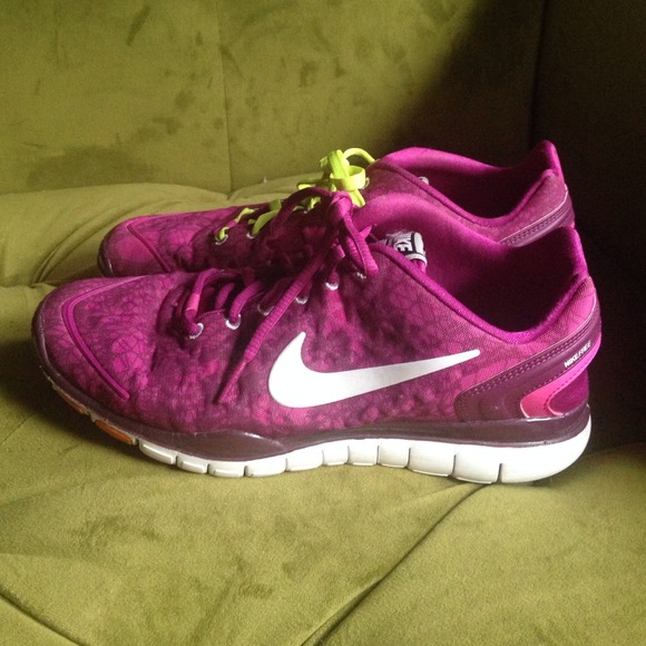 Nike free fit 2