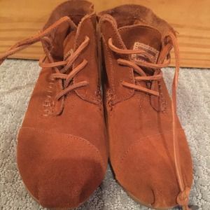TOMS moccasin booties