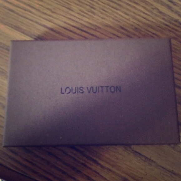 Louis Vuitton box