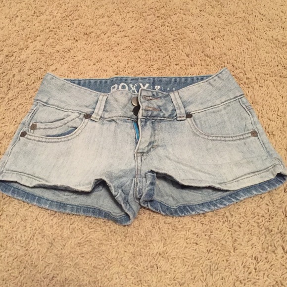Light wash Jean short roxy