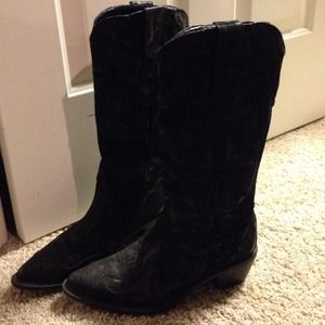 Black suede cowgirl boots