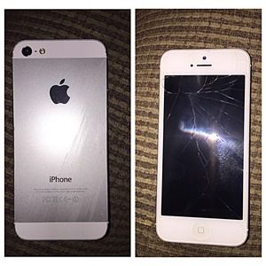 White/silver iPhone 5 UNLOCKED 🚫hold @kema14🚫