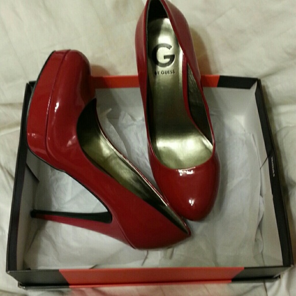 PRICE RDUCED!!! Guess high heel pumps - Picture 1 of 2