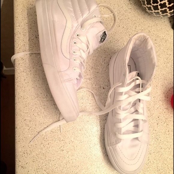 Other - VANS SK8 HI SIZE 5 IN US MEN