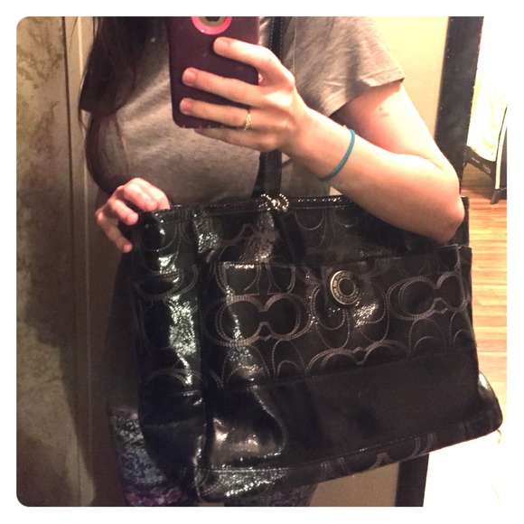 More photos of the Coach leather diaper bag✨ - Picture 1 of 4