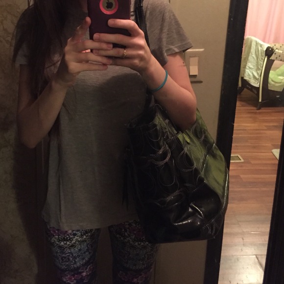 More photos of the Coach leather diaper bag✨ - Picture 3 of 4