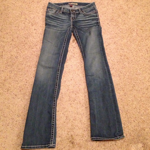 B.K.E Buckle Boot Jeans size 27 (27x33.5)