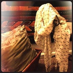 Key scarf