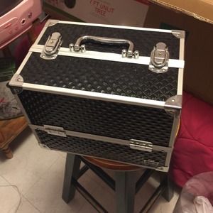 Caboodles train case