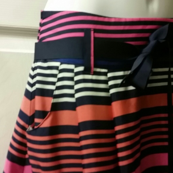 Cute striped skirt - Picture 2 of 2