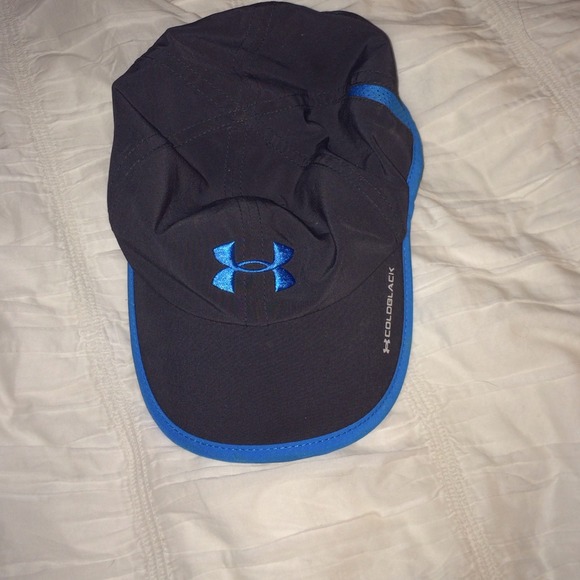 Brand new under armour hat!!