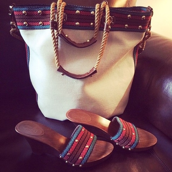 AUTHENTIC Gucci Hobo bag and Gucci Wooden Sandal