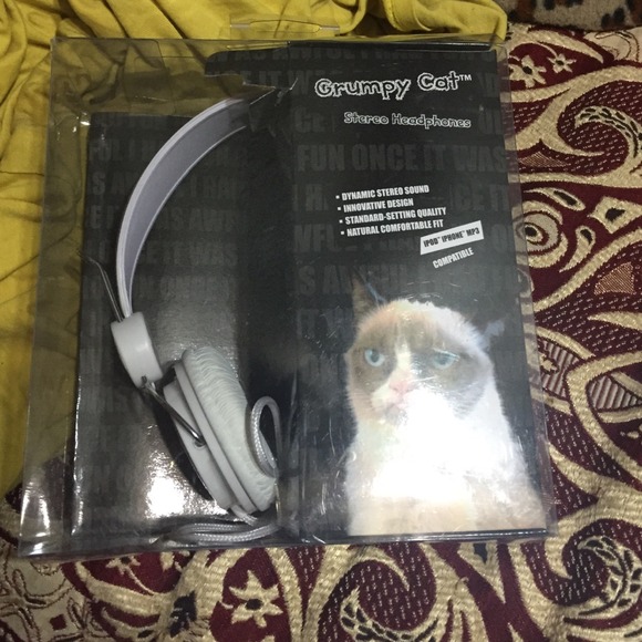 Grumpy cat headphones
