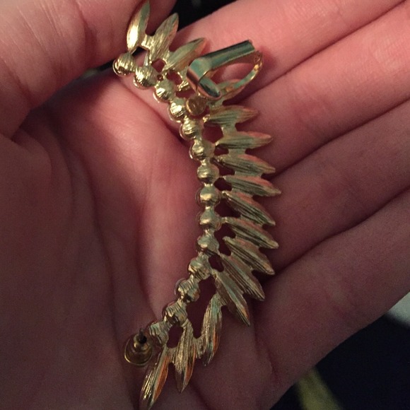 Earring! - Picture 2 of 2