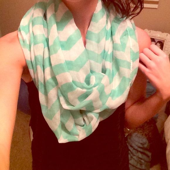 Chevron infinity scarf