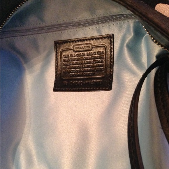 🚫SOLD🚫 Coach Purse Zoe black/grey Signature "C" - Picture 3 of 3