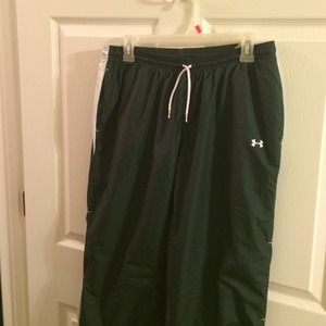 Under Armour Wind Pants- Hunter Green-  Medium