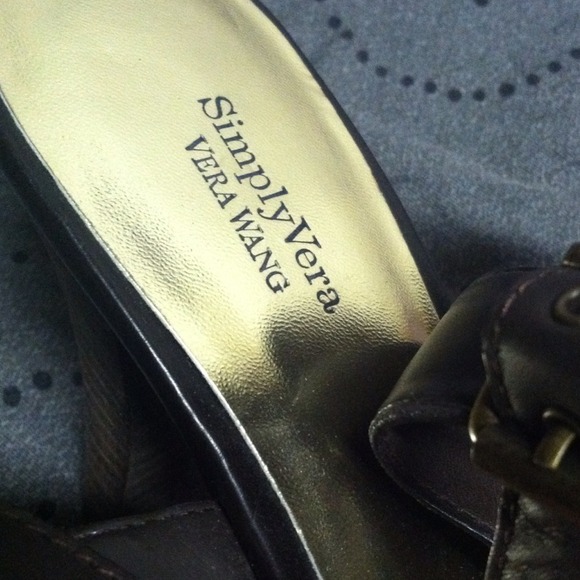 Simply Vera by Vera Wang buckle strap back heels