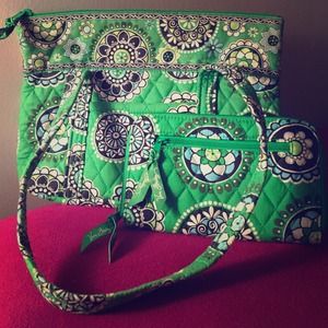 "Cupcakes Green" purse