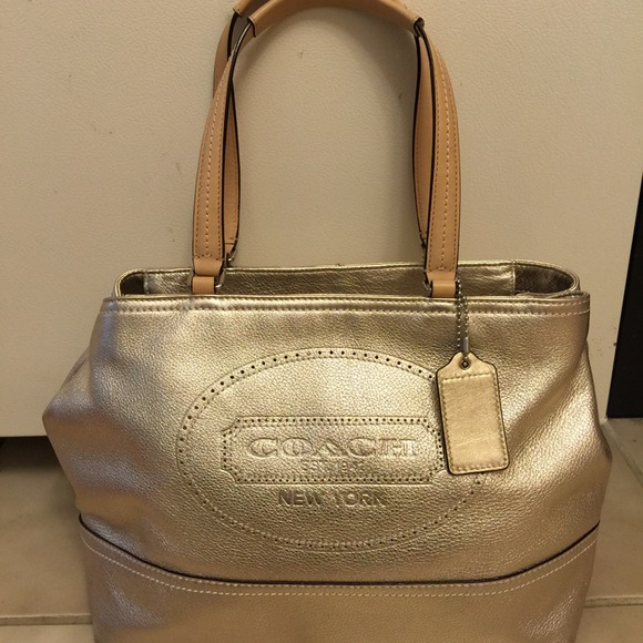 Auth Coach Hampton Gold Leather Tote