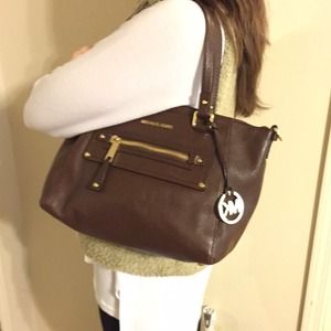 Like new! Micheal kors purse