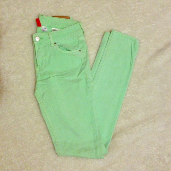 💚Mint Green Skinny Jeans💚