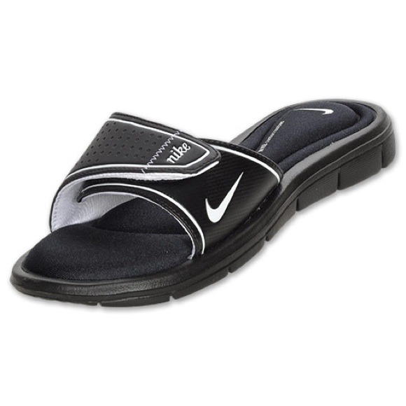 Black Nike Slide Sandals