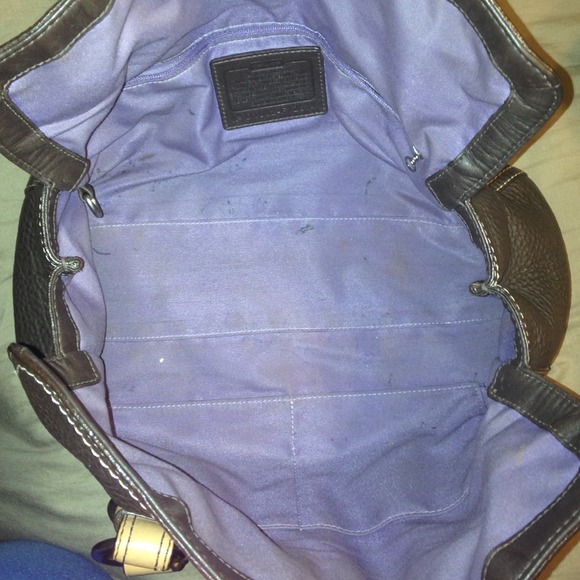 An AUTHENTIC Coach 👑 - Picture 3 of 4