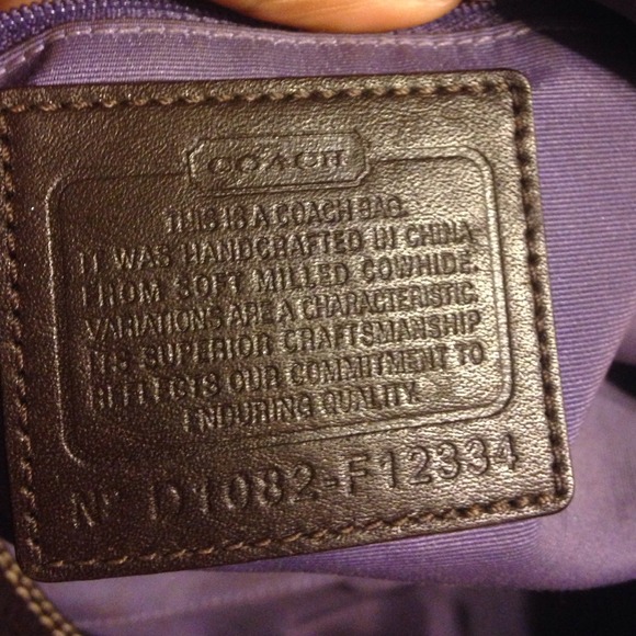 An AUTHENTIC Coach 👑 - Picture 4 of 4