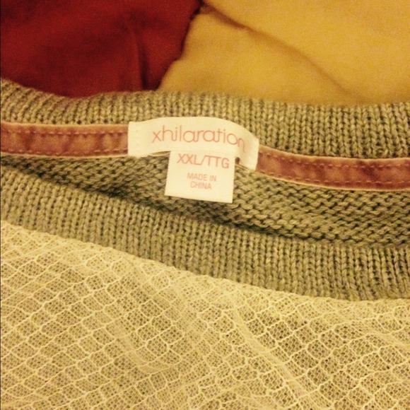 White lace detailed sweater⚪️◻️◽️⬜️ - Picture 2 of 3