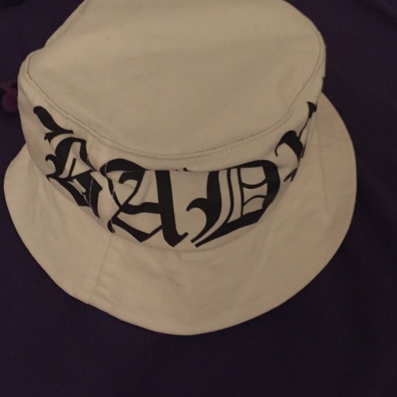 Badwood bucket hat