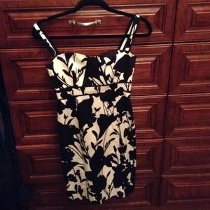 Elie Tahari black and cream dress... MAKE AN OFFER