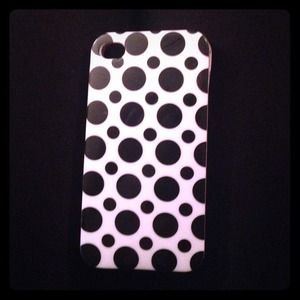 Black and white polka dot iphone 4 case