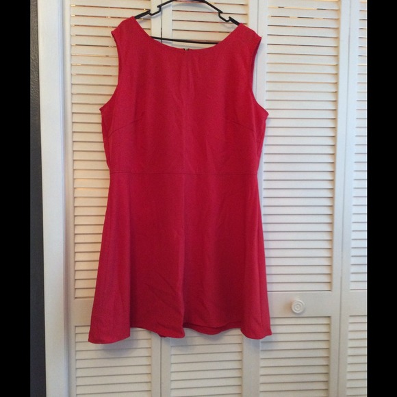 💢💢💢SOLD💢💢💢Stunning plus size red dress