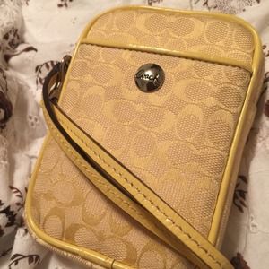 Coach iPhone4 holder.