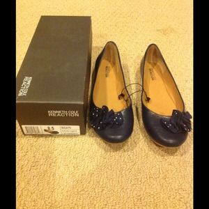 Kenneth Cole Flats