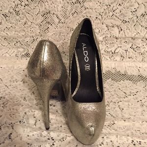Silver Pumps