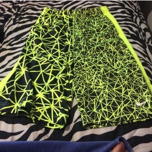 Nike basketball shorts !